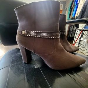 Ann Marino ankle boots size 10